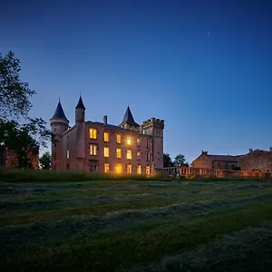  Couette-café Chateau De Sibra France